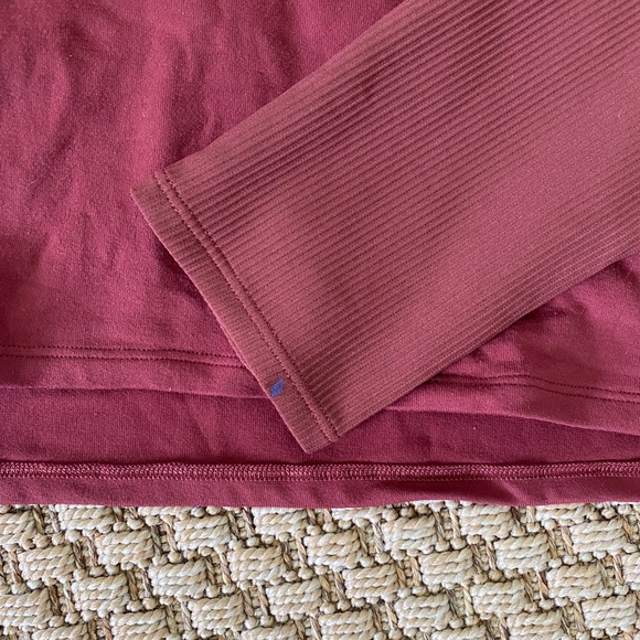 SOLD. Lululemon It’s Rulu Long Sleeve Shirt 10 - Picture 4 of 9